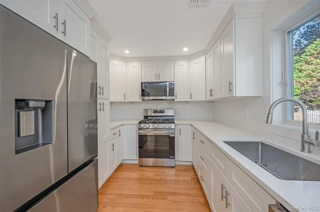 985 Douglas Avenue Wantagh NY 11793