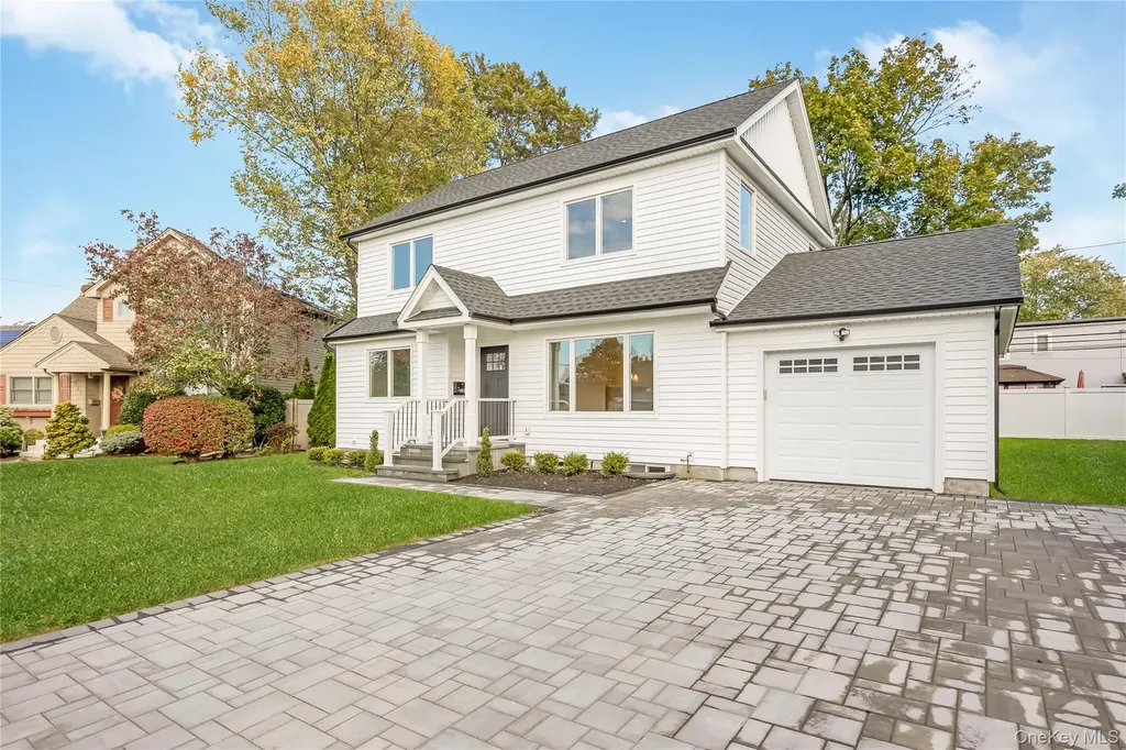 985 Douglas Avenue Wantagh NY 11793