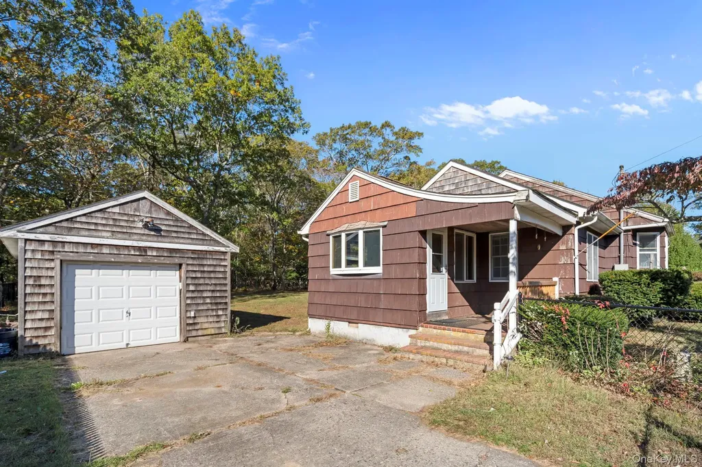 20 Patchogue Yaphank Road Yaphank NY 11980