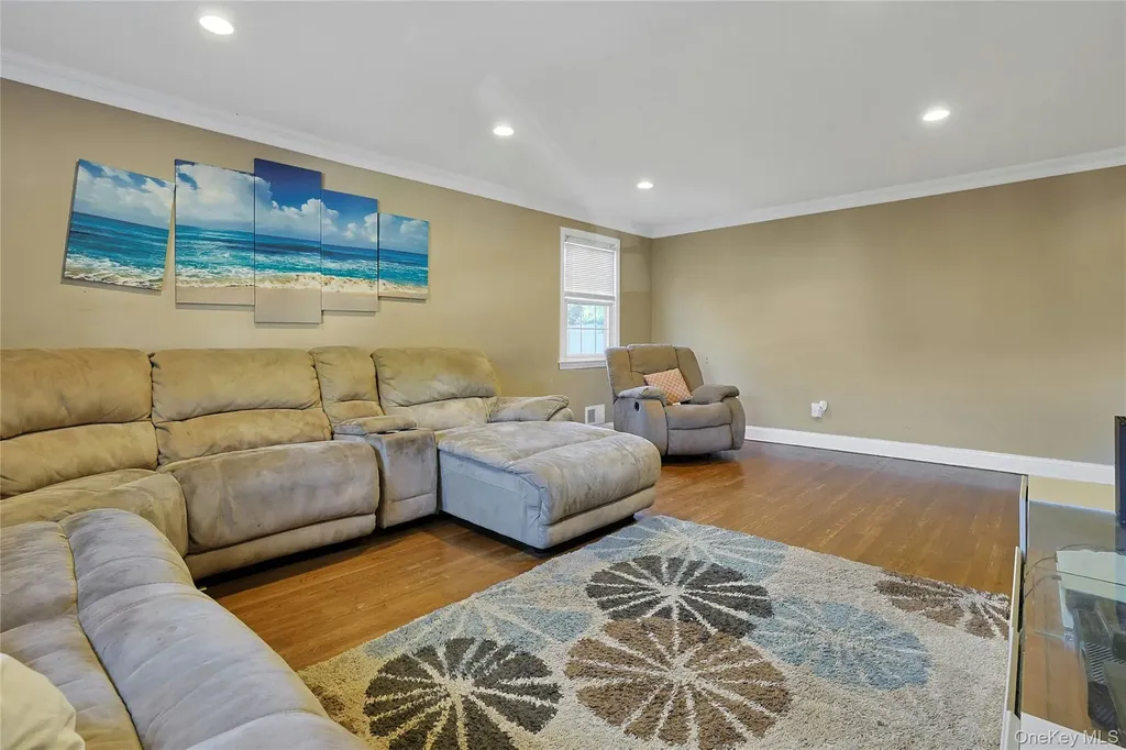 2 Lancaster Drive Suffern NY 10901