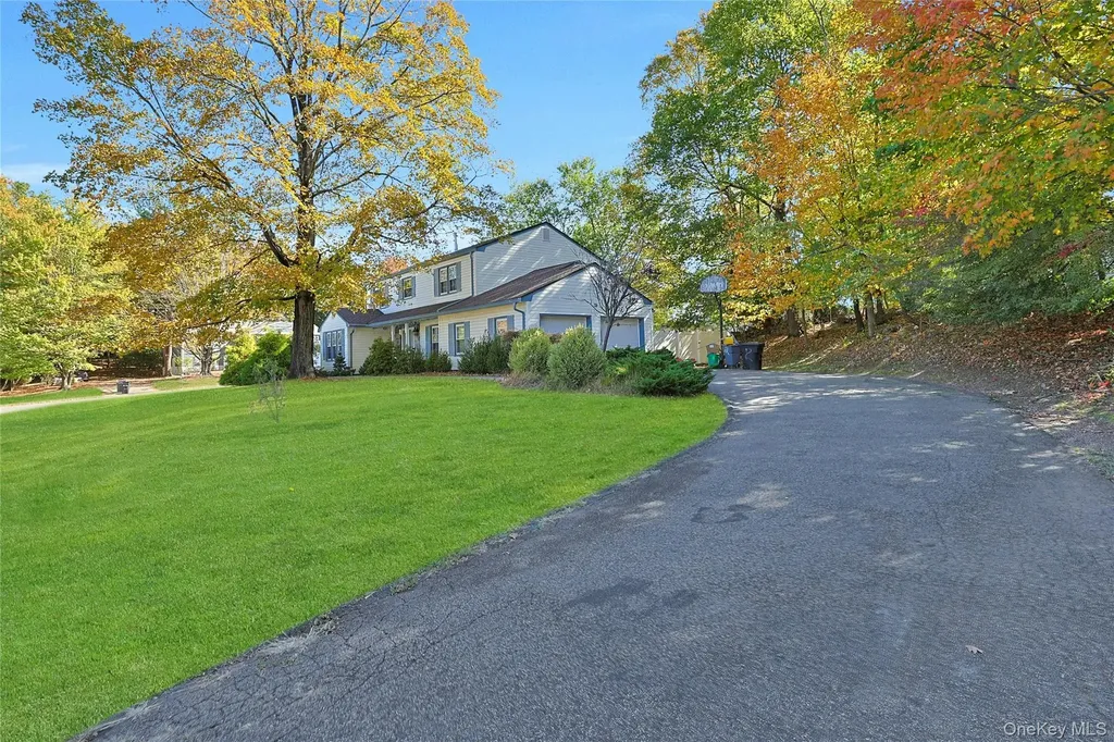 2 Lancaster Drive Suffern NY 10901