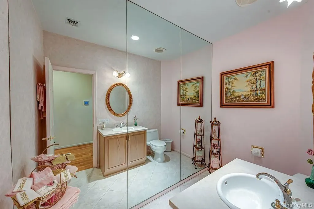 174 Sagamore Drive Plainview NY 11803