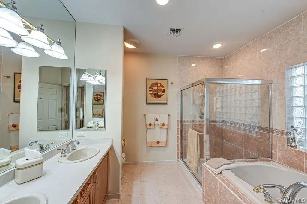 174 Sagamore Drive Plainview NY 11803