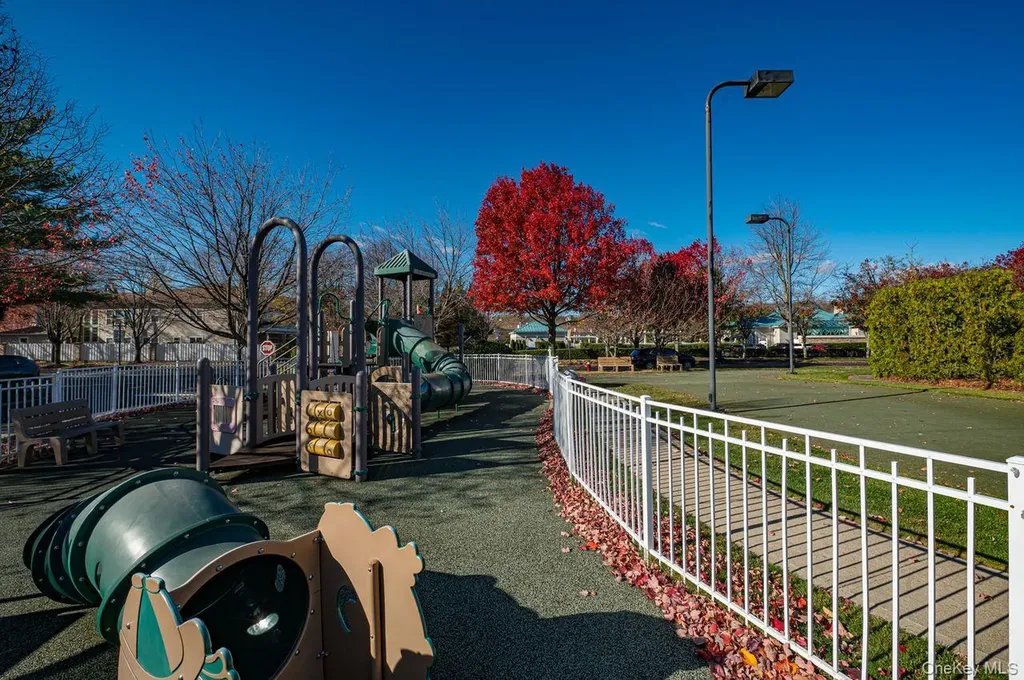 174 Sagamore Drive Plainview NY 11803
