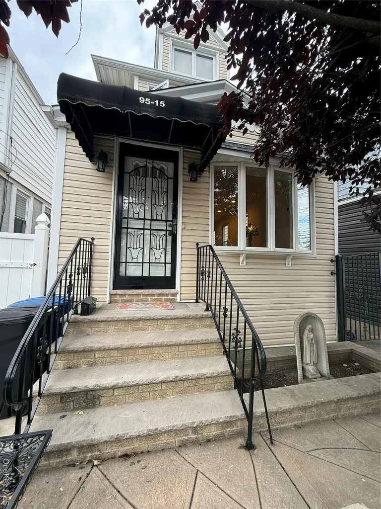 9515 Pitkin Avenue Ozone Park NY 11417