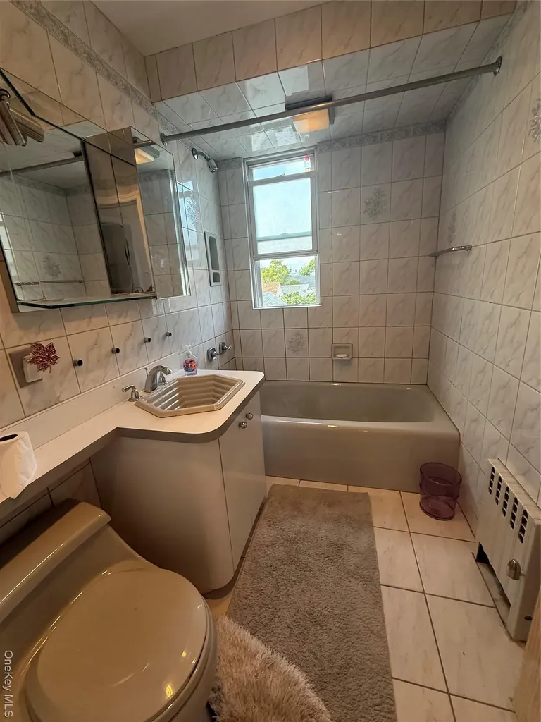 9515 Pitkin Avenue Ozone Park NY 11417