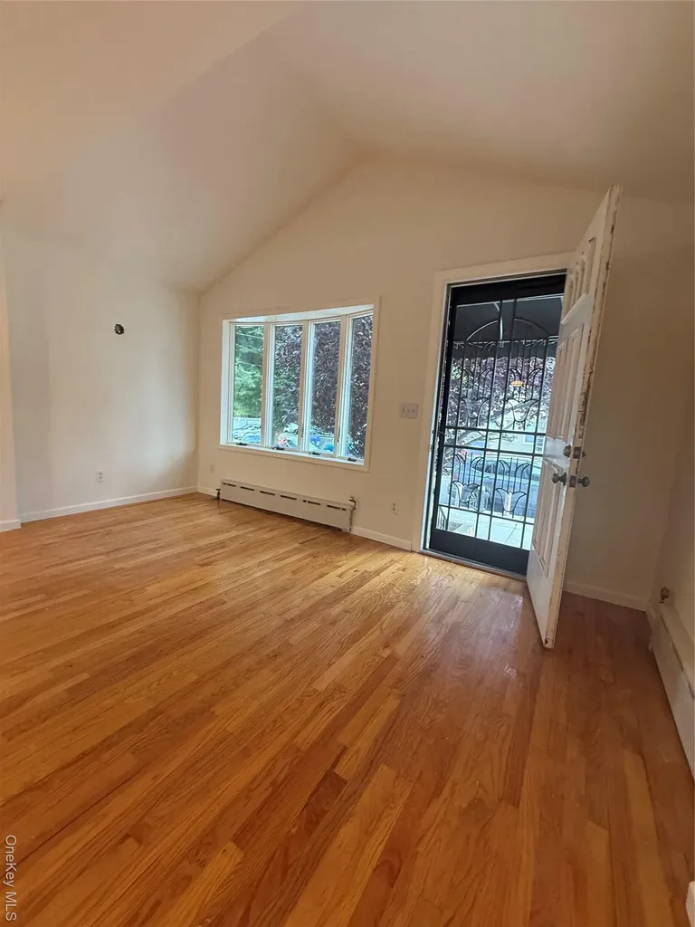 9515 Pitkin Avenue Ozone Park NY 11417