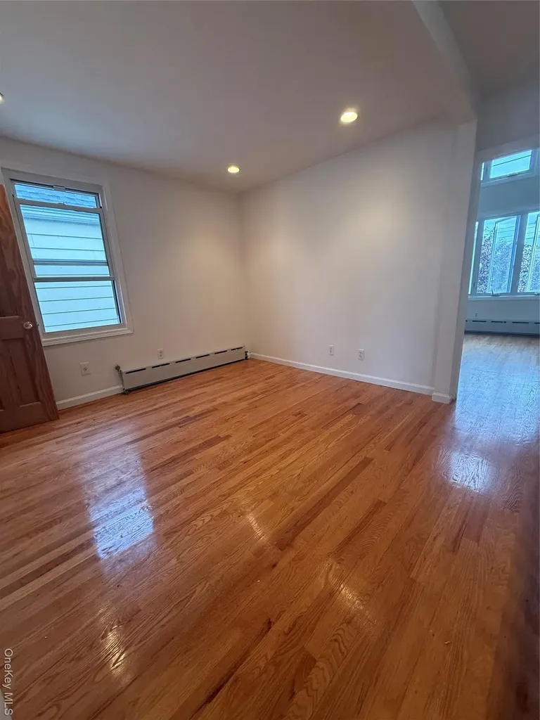 9515 Pitkin Avenue Ozone Park NY 11417