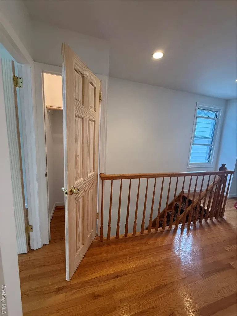 9515 Pitkin Avenue Ozone Park NY 11417