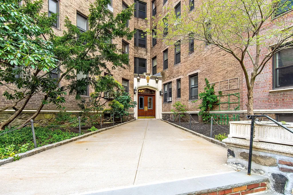 3875 Waldo Avenue Bronx NY 10463
