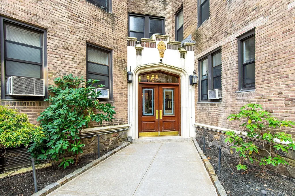 3875 Waldo Avenue Bronx NY 10463