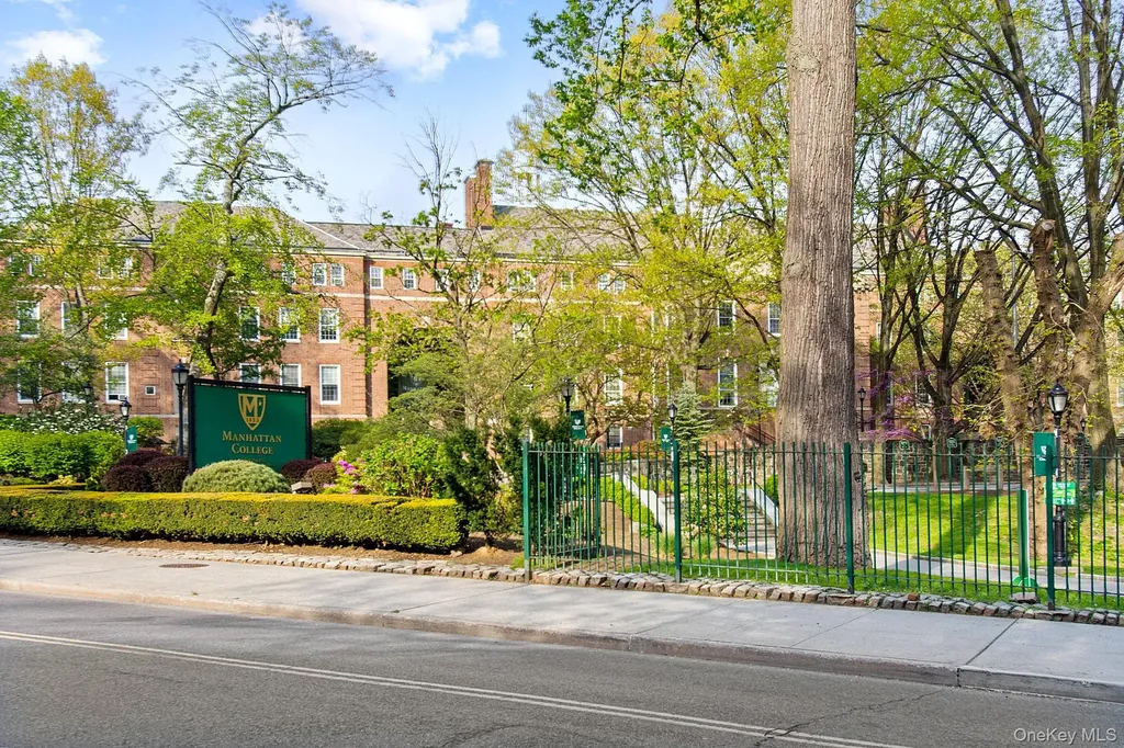 3875 Waldo Avenue Bronx NY 10463