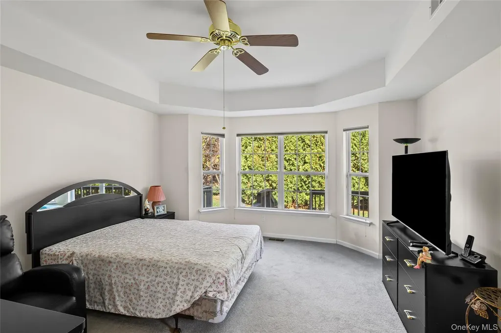 48 Avery Lane Miller Place NY 11764