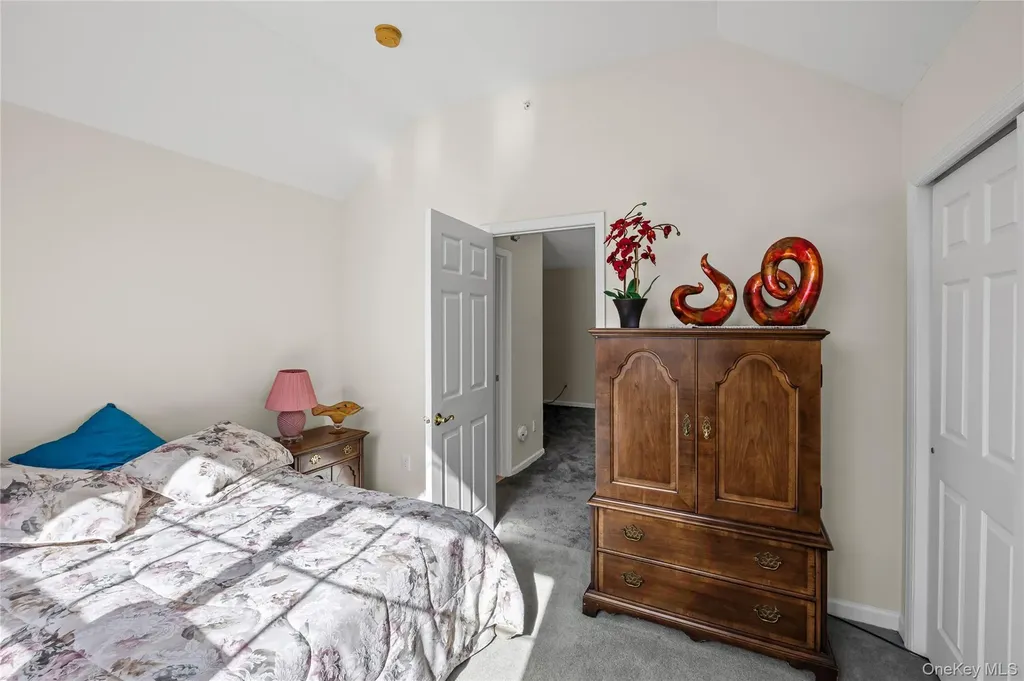 48 Avery Lane Miller Place NY 11764
