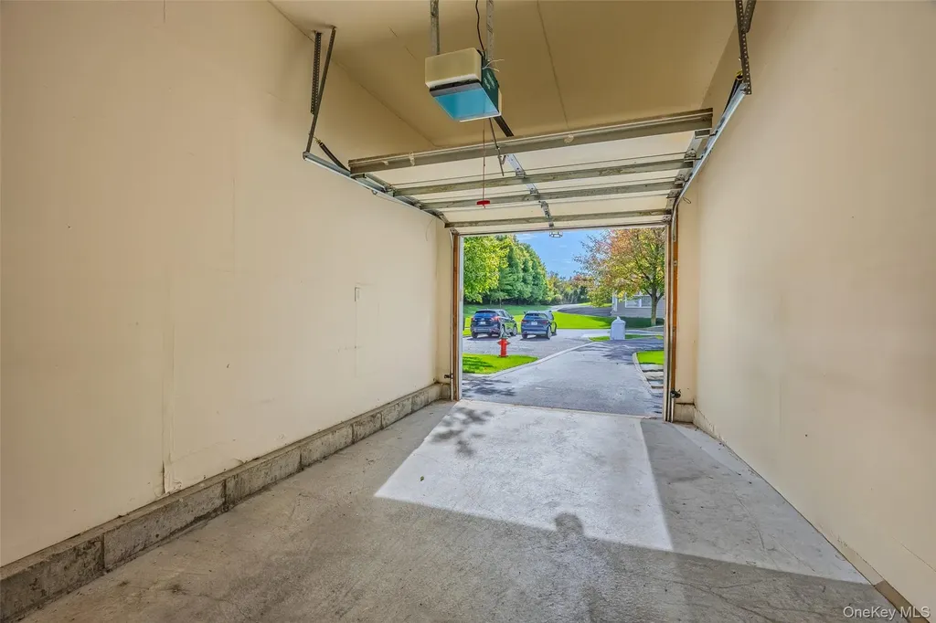 48 Avery Lane Miller Place NY 11764