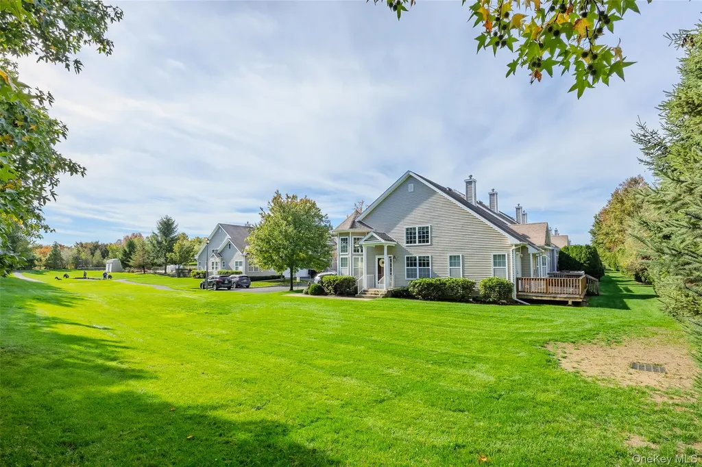48 Avery Lane Miller Place NY 11764