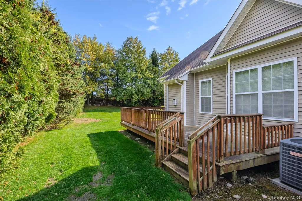 48 Avery Lane Miller Place NY 11764