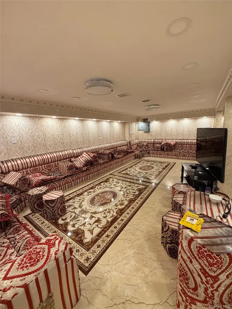 689 Arlington Avenue Baldwin NY 11510