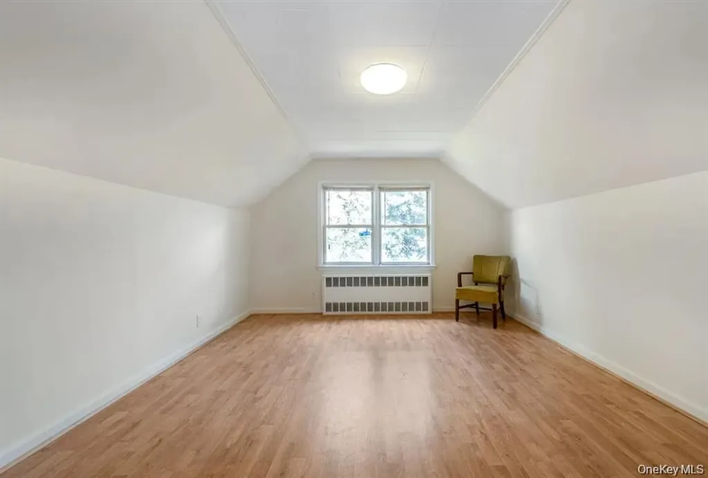 80-15A 168th Street Flushing NY 11432