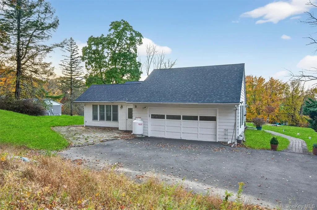 108 Circle Drive Monroe NY 10950