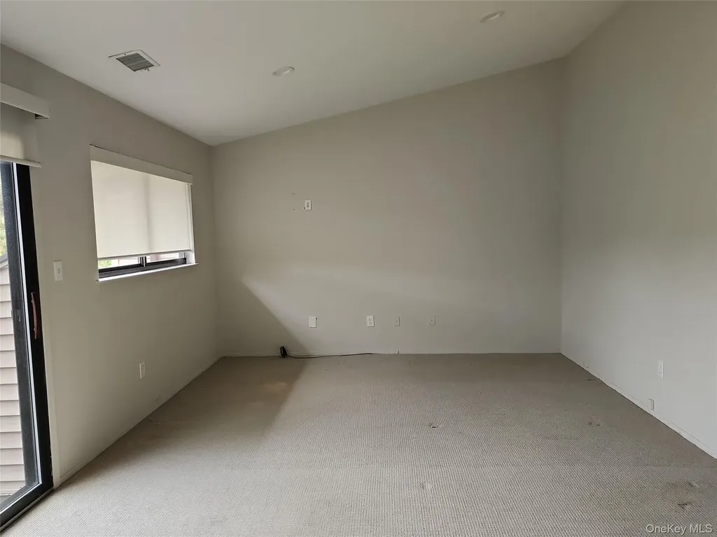 80 Northgate Circle Melville NY 11747