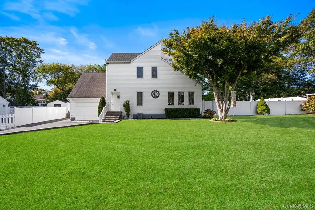 74 Joseph Place Nesconset NY 11767