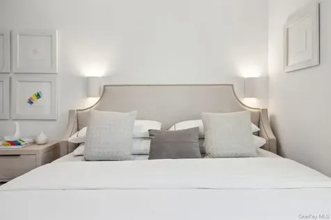 62 Sea Farm Lane Bridgehampton NY 11932