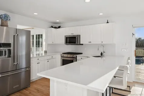 62 Sea Farm Lane Bridgehampton NY 11932