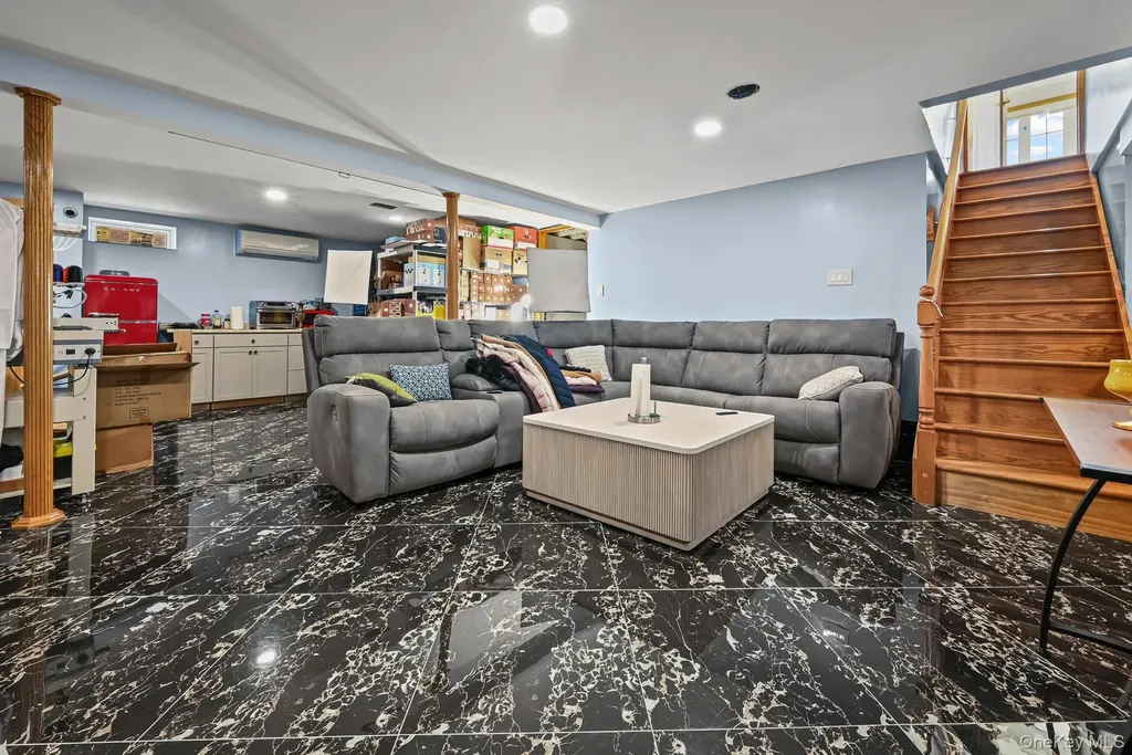 49 Ashely Drive Valley Stream NY 11580