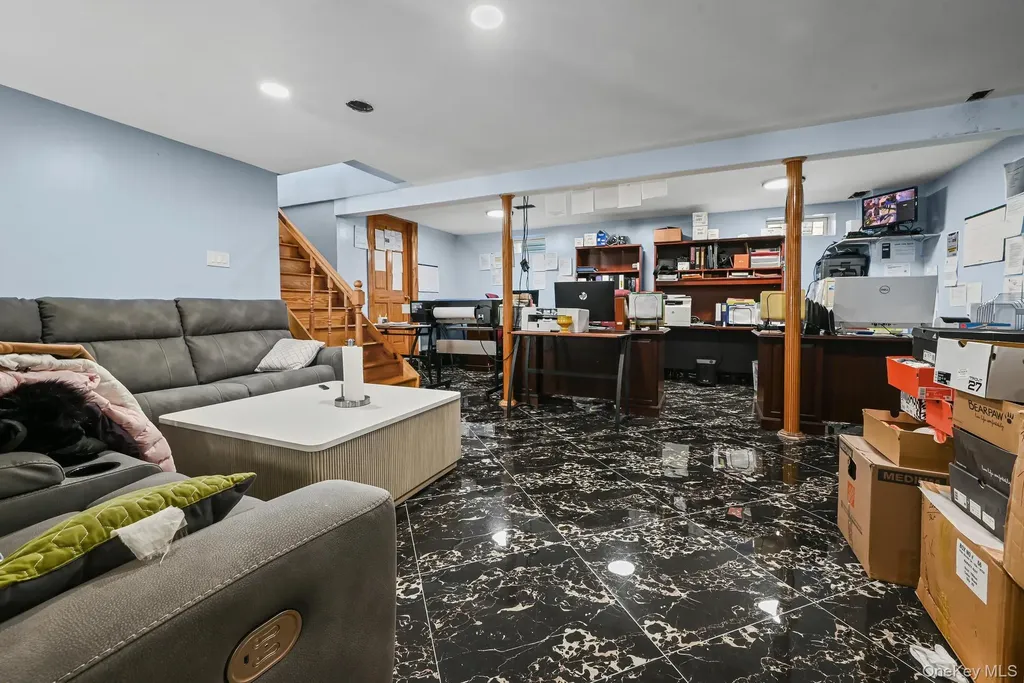 49 Ashely Drive Valley Stream NY 11580