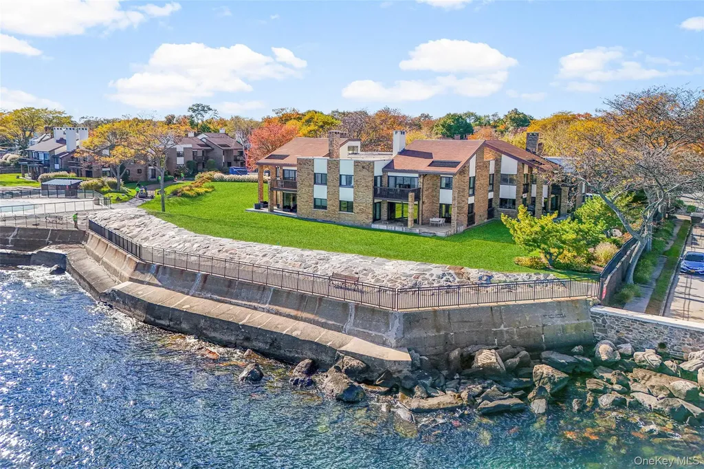 17 Waters Edge Rye NY 10580