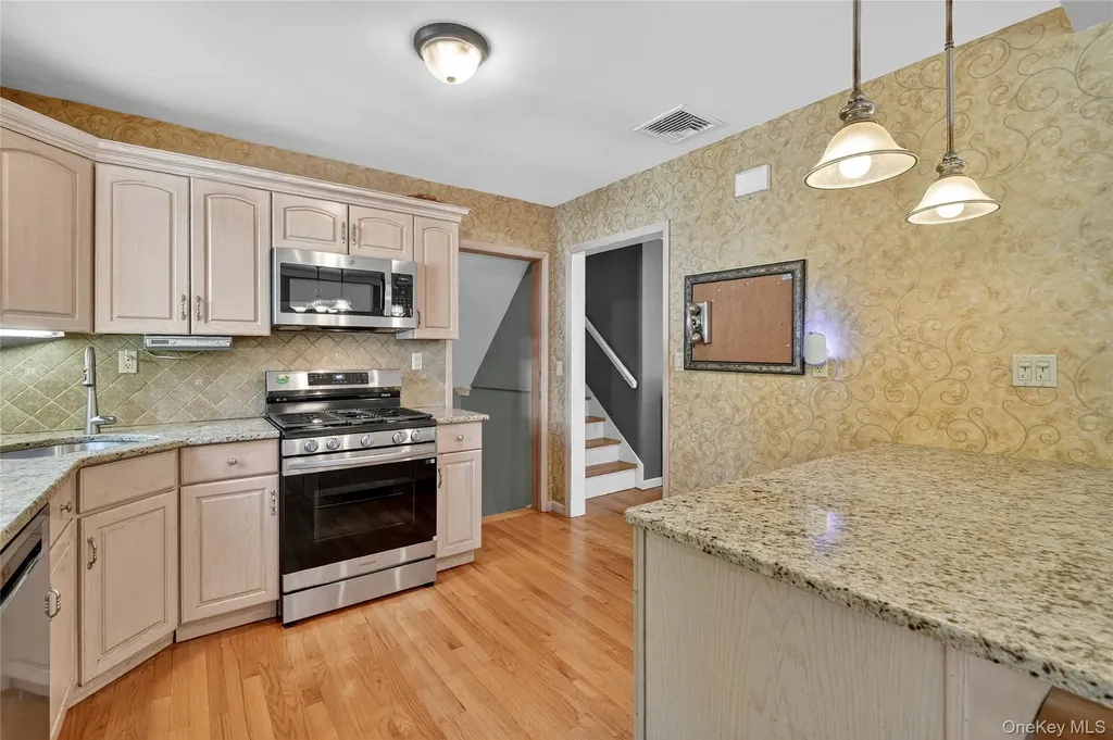 39 Kinsley Grove Pearl River NY 10965