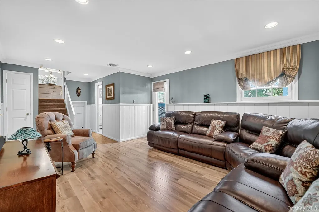 39 Kinsley Grove Pearl River NY 10965