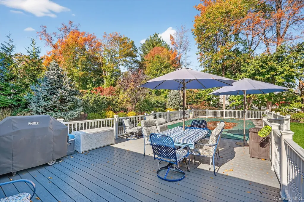 39 Kinsley Grove Pearl River NY 10965