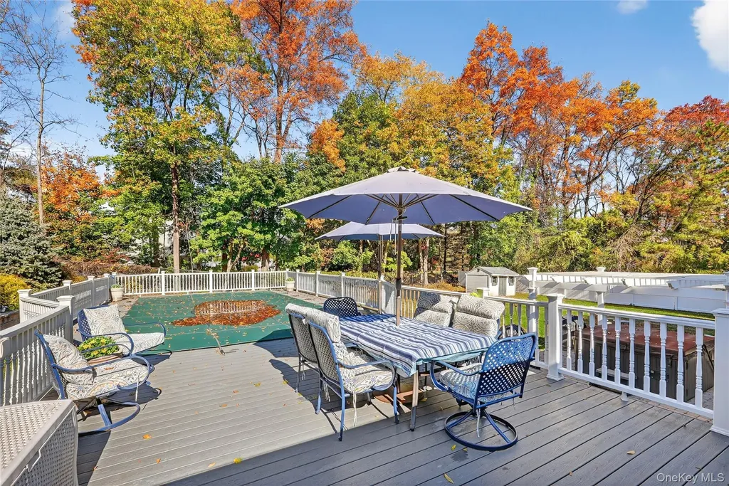 39 Kinsley Grove Pearl River NY 10965