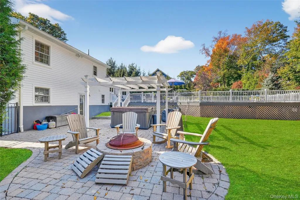 39 Kinsley Grove Pearl River NY 10965