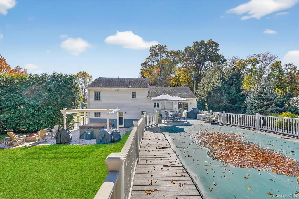 39 Kinsley Grove Pearl River NY 10965
