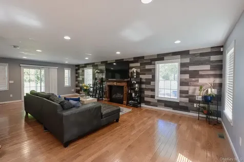 94 Robinson Lane Wappingers Falls NY 12590