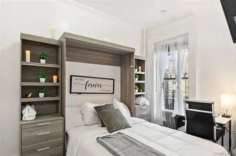 2117 5 Avenue New York (manhattan) NY 10035