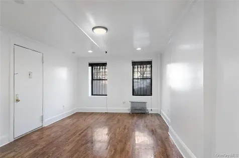 2117 5 Avenue New York (manhattan) NY 10035