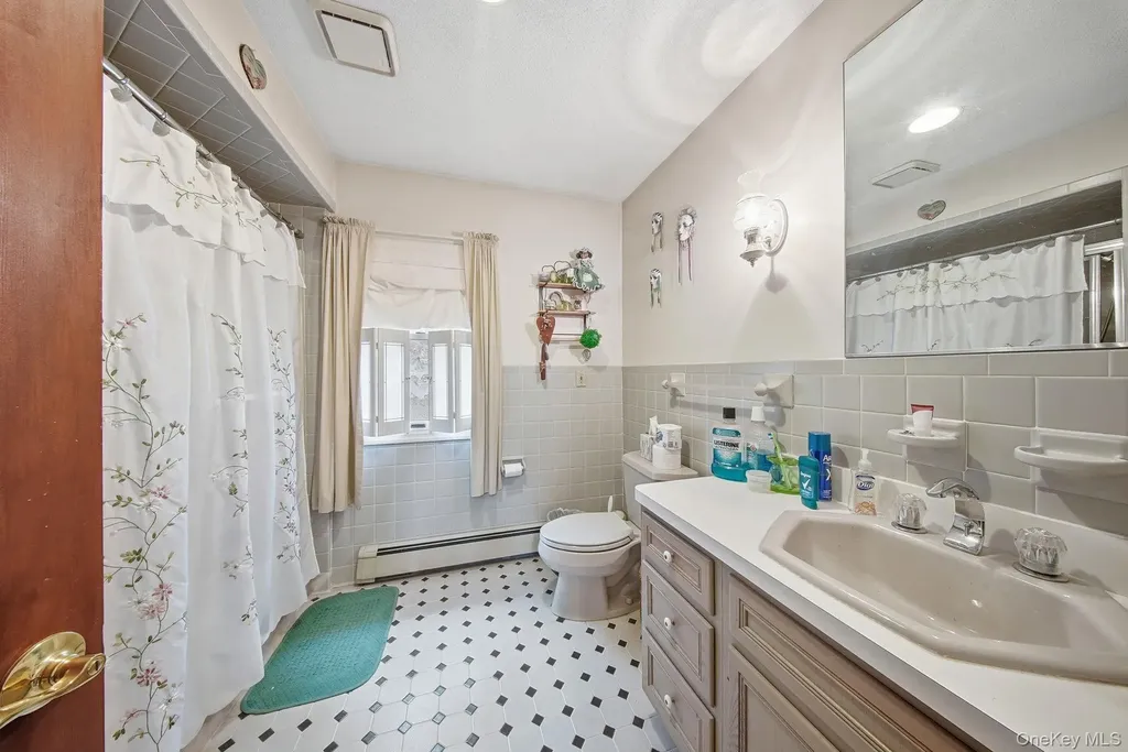 45 Coopers Corner Road Monticello NY 12701