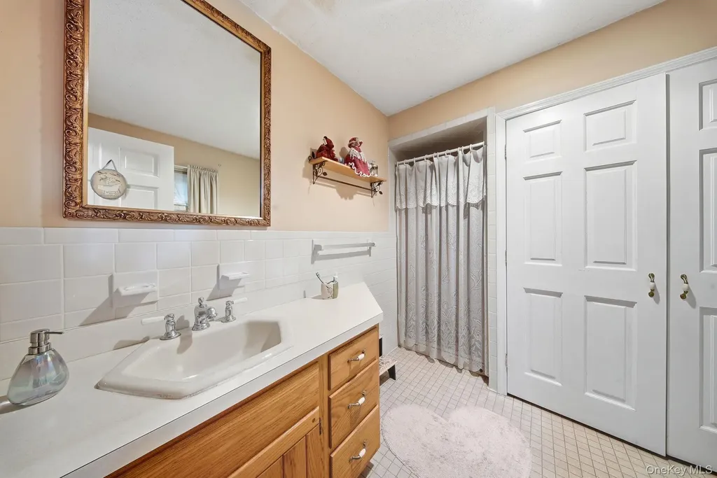 45 Coopers Corner Road Monticello NY 12701