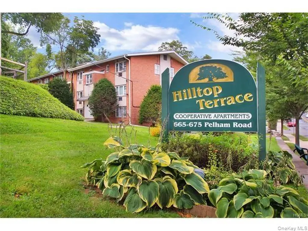 667 Pelham Road Road New Rochelle NY 10805