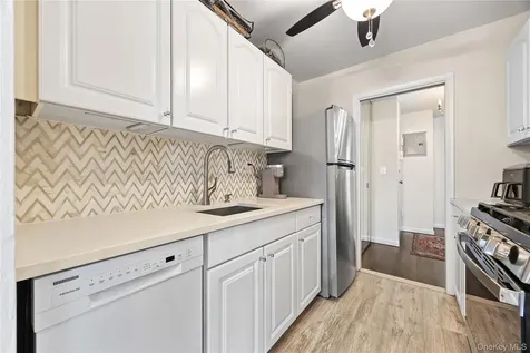 667 Pelham Road Road New Rochelle NY 10805