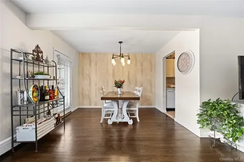 667 Pelham Road Road New Rochelle NY 10805