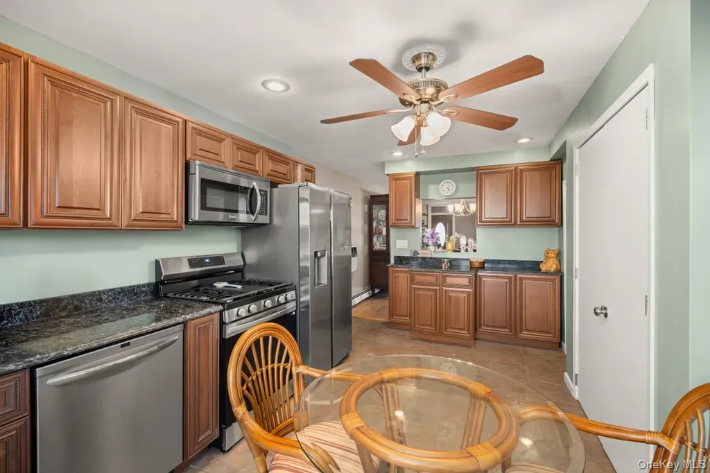 33 W 11th Road Broad Channel NY 11693