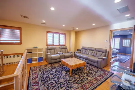 51 Bay Street Long Beach NY 11561