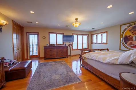 51 Bay Street Long Beach NY 11561