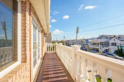 51 Bay Street Long Beach NY 11561