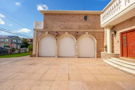 51 Bay Street Long Beach NY 11561